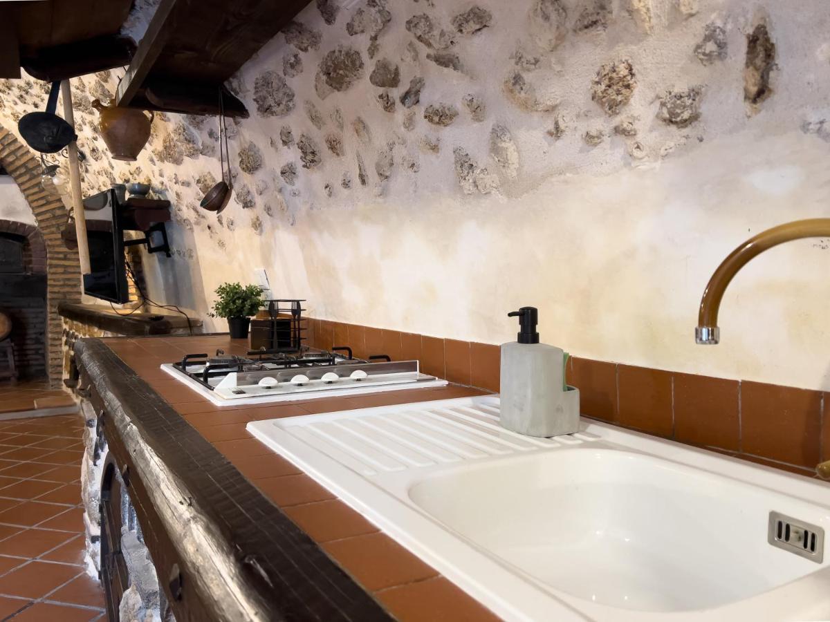 Santo'S House Luxury - Idromassaggio E Doccia Emozionale Βίλα Santo Stefano Di Sessanio Εξωτερικό φωτογραφία