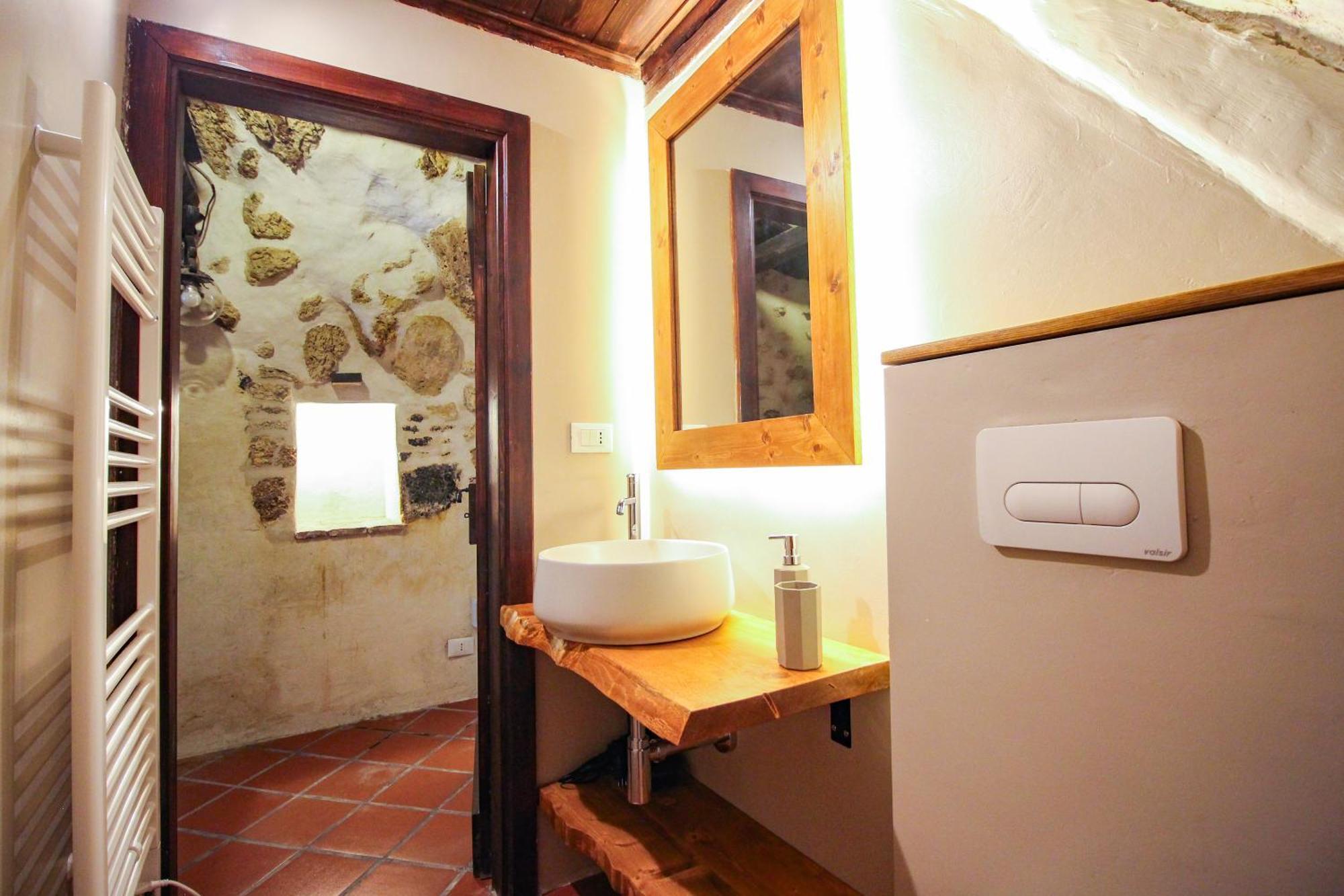 Santo'S House Luxury - Idromassaggio E Doccia Emozionale Βίλα Santo Stefano Di Sessanio Εξωτερικό φωτογραφία